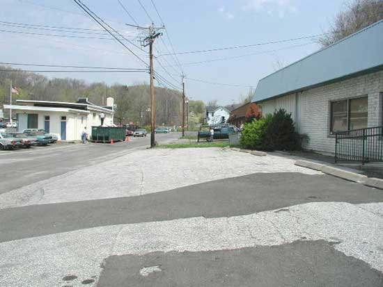 gtownview.JPG (21786 bytes)